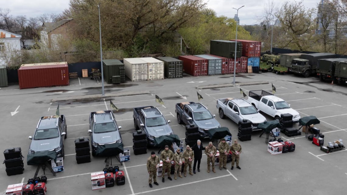 Порошенко передав комплекси 