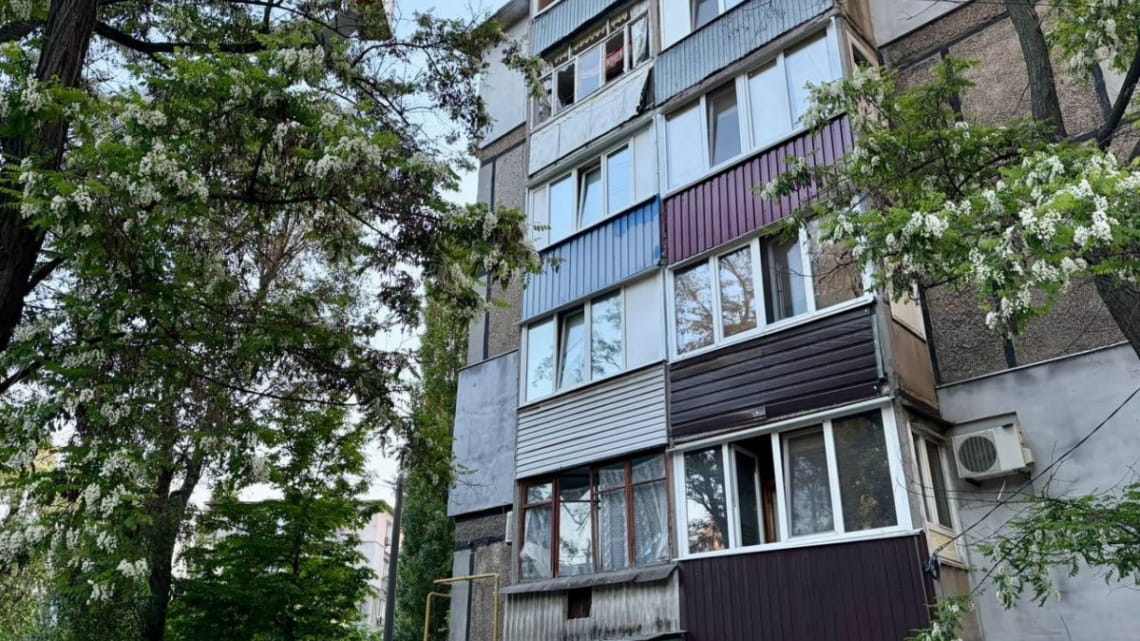 У Дніпрі через російський удар пошкоджено багатоповерхівку, є потерпіла