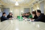 Порошенко провів зустріч з послами країн "Великої сімки" та ЄС: про що домовились