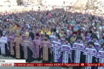 На Софійській площі столиці майже півтисячі людей помолилися, аби Україна була вільна