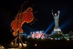 Порошенко призвал Зеленского продолжить традицию отмечания Дня памяти и примирения