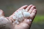 Коли небо сипле перлами: В Одесі пройшла сильна злива з градом – фото