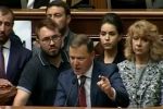 "Радикальна партія" vs "Батьківщина": У Раді блокували трибуну та назвали Ляшка "скотинякою" - відео