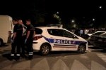 У Франції невідомі у масках обстріляли людей на виході з мечеті: щонайменше 8 поранених