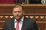 "Процес пішов": як нардепи з криками та сварками Добкіна недоторканності позбавили