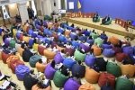Інновації у кріслах-мішках або як тепер працює прес-служба Кабміну