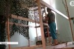 "Гаряча" необхідність: волонтери з Черкас сплели маскувальні сітки для бійців АТО
