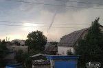 "Нелегка п'ятниця": у Кривому Розі побачили дощ, град, смерч – відео