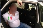 У Дніпрі чоловік вистрелив у незнайомця, який стрибав по капоту його авто