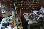 На Одещині поліція викрила підпільні цехи "брендового" одягу, де незаконно працювали іноземці