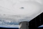 У NASA показали руйнівний ураган "Харві" з космосу – відео