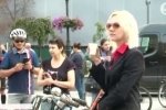 Чаювання, селфі, конкурси: у Києві проходить акція "Велосипедом на роботу" 