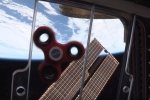NASA показало, як астронавти закрутили спінер у космосі – відео