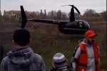 Переплутав парковки: у Чернігові вертоліт приземлився біля зупинки, забрав пасажира і полетів далі – відео