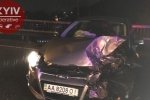 ДТП у Києві: Водій напідпитку в'їхав у три авто так, що пасажир вилетів через вікно