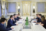 "Українці можуть покластися на Америку": підсумки зустрічі помічника держсекретаря США з Порошенком