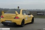 У Черкасах на злітній смузі аеропорту влаштували "драйвові автоперегони": як це було – відео