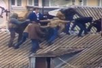 Як Саакашвілі знімали з даху - відео
