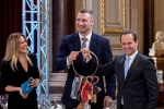 Кличко передав символічні ключі від "Євробачення" та пожартував із мером Лісабона