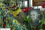 "Я пам'ятаю": родичі загиблих та небайдужі "живим ланцюгом" нагадали про розстріли на Майдані