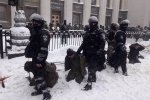 Сутички під Радою: У МВС пояснили, чому ставили мітингувальників на коліна