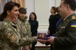 "Мрію вручити генеральські погони жінці": Полторак привітав особливих армійців зі святом