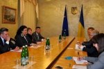 Євроінтеграція України має бути поза політикою &ndash; представники Європарламенту
