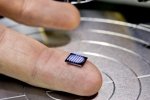 Розміром із кристал солі: американська компанія IBM розробила "найменший у світі комп'ютер" 