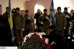 У Миколаєві попрощались з героєм АТО Волошиним: сім'я льотчика потребує допомоги