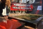 Наслідки мітингу у центрі Києва: сутички та облитий пам’ятник Ватутіну