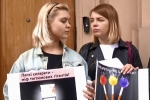 "Діти курять – парламент ігнорує": під Радою медики й активісти влаштували пікет