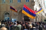Масові протести у Вірменії: затримано 84 особи, мітингарі оточили будинок Сарґсяна
