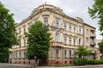 Миллион за прививки: в Ивано-Франковске пообещали награду учебному заведению за 100% вакцинированных сотрудников