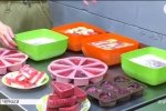 Рятують від спеки: як у Черкаському зоопарку годують тварин морозивом