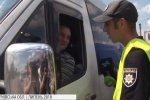 Перевірки маршруток: за 5 днів поліція затримала 10 водіїв напідпитку