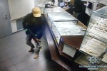 Прорахували шляхи відходу: поліція розкрила деталі нападу на ювелірний магазин у Києві
