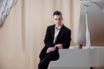 Класична музика в стилі рок: молодий композитор, син загиблого АТОвця, дає благодійний концерт у Києві
