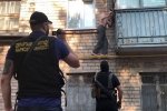 Збували наркотики по всій Україні: у Нікополі обшукали членів "Білого братства"