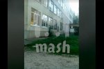 У мережі з'явилося відео, на якому чітко чутно постріли в будівлі коледжу в Керчі 