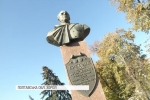 Знести не можна залишити: АТОвці третій рік вимагають демонтувати пам'ятник генералу СРСР