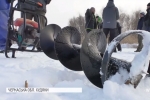 З'явилася загроза масового мору: на Черкащині взялися рятувати рибу від задухи