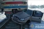 Смертельна ДТП на Харківщині: потяг протаранив легковий автомобіль