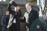 "Единомыслие подай и братолюбие пошли": Президент на Тарасовой горе вручил Шевченковские премии