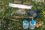 На Луганщині біля покинутого дитячого табору виявили арсенал зброї – фото