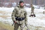 Каждый имеет своего питомца: как пограничники воспитывают будущих служебных собак – фото