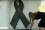 "Ліки від байдужості" роздавали в Києві напередодні Дня пам'яті померлих від СНІДу