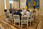 Стенограму зустрічі лідерів фракцій із Зеленським відредагували – Ляшко й Парубій