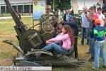 Заряджали кулемети та гатили з гармат: у Бердичеві влаштували день відкритих дверей у 26-й бригаді
