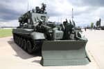 На Донбасі зафіксували новий тип російської техніки із захистом від ядерного удару