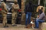 В Крыму обыскивают дом крымско-татарского активиста Ильвера Аметова